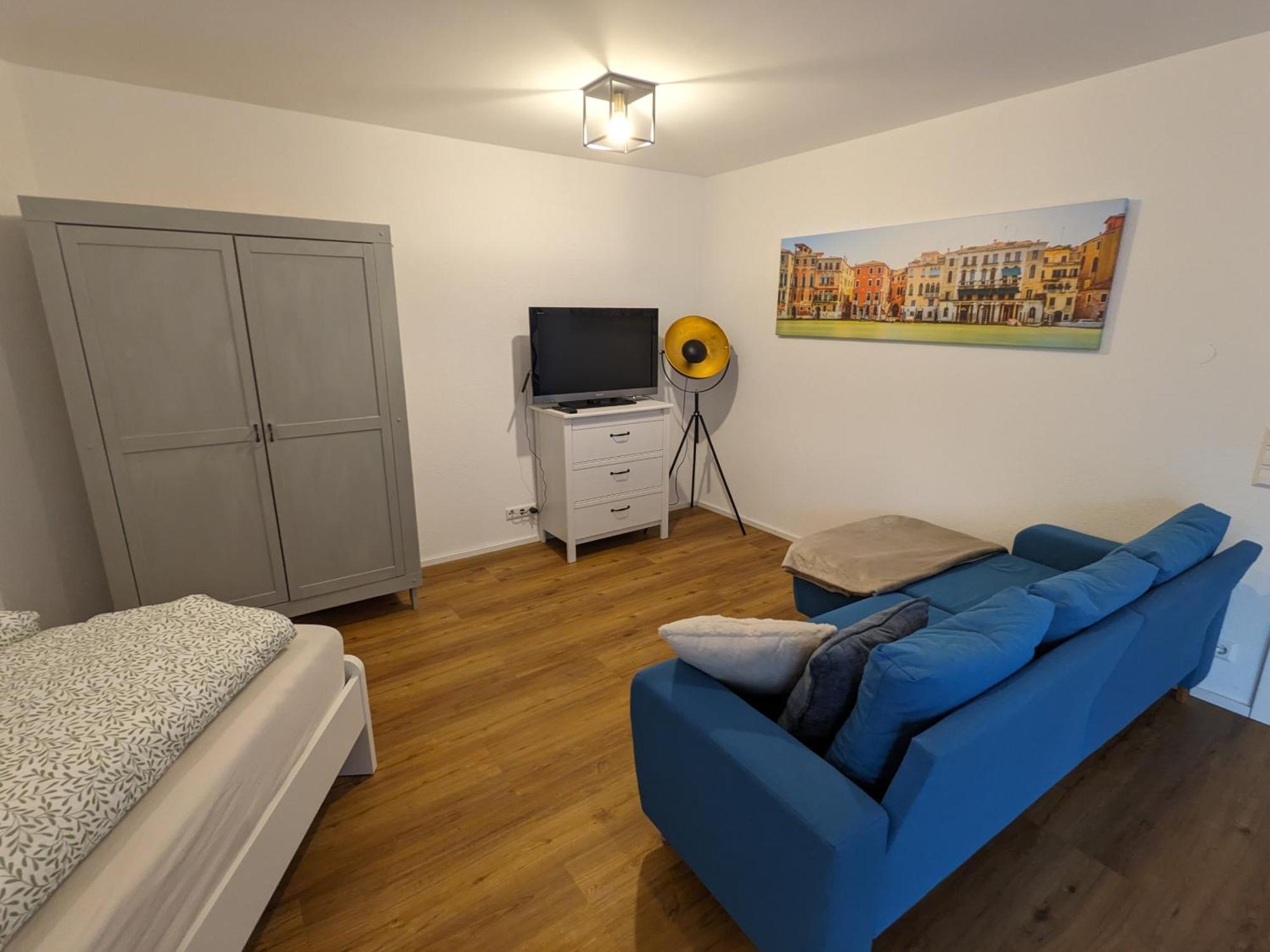 Modernes 1- Zimmer- Apartment Am Fusse Des Hohenstaufen Göppingen Exterior foto