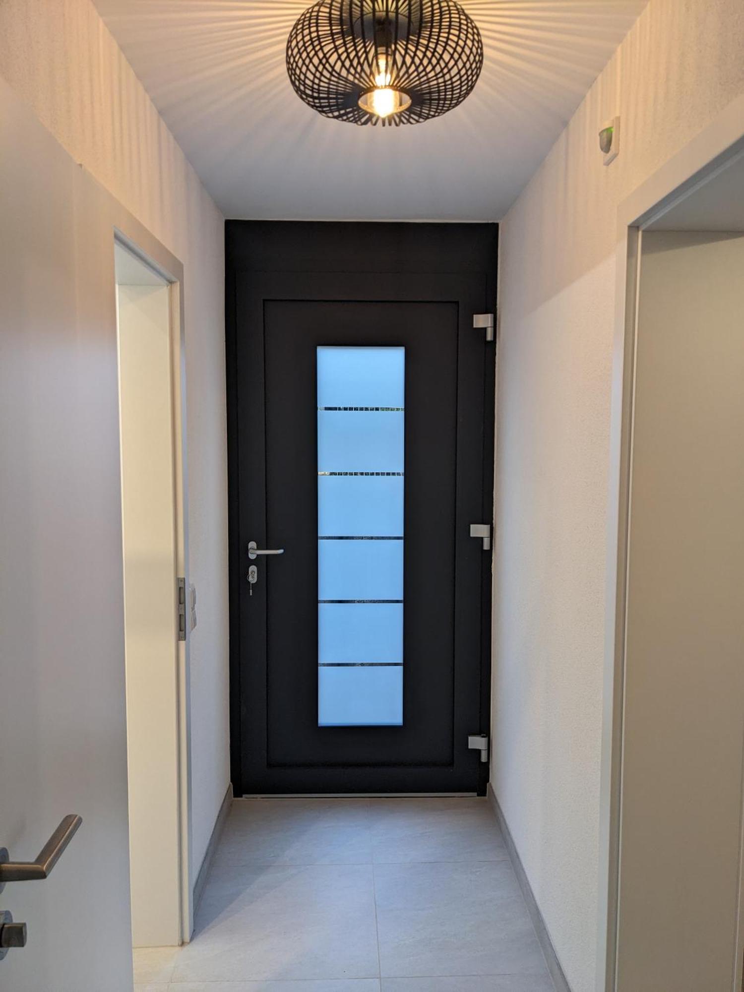 Modernes 1- Zimmer- Apartment Am Fusse Des Hohenstaufen Göppingen Exterior foto